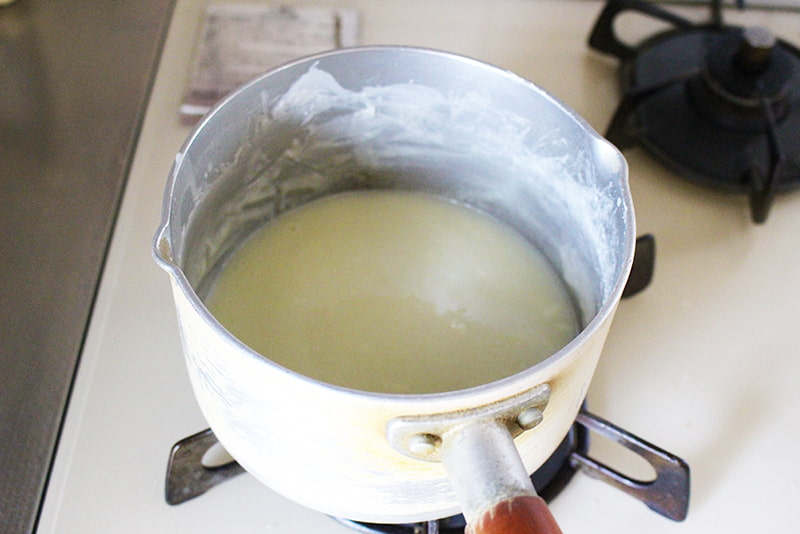 「余った生クリームで簡単ミルクジャム」の作り方2