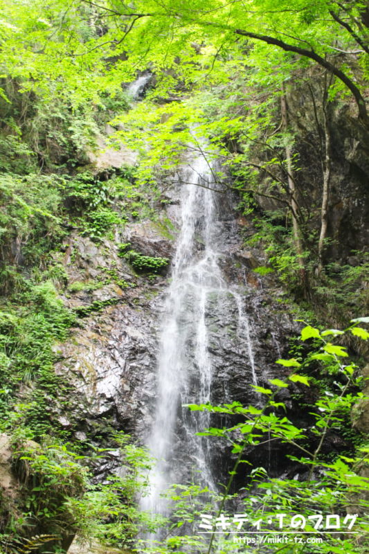 払沢の滝