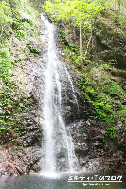 払沢の滝