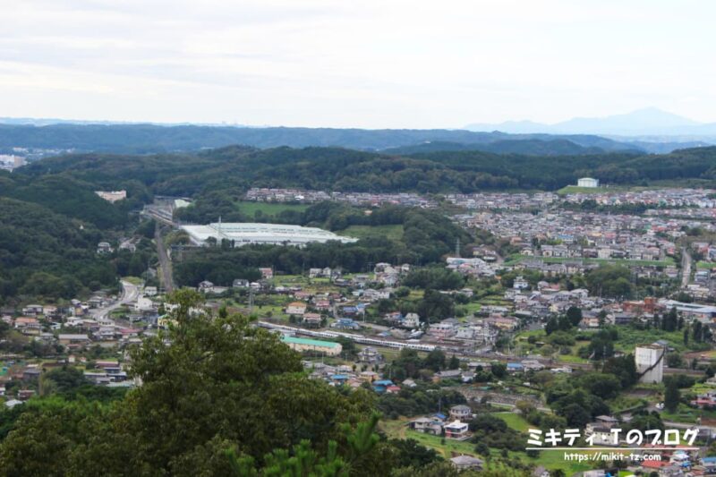 日和田山・金刀比羅神社の二ノ鳥居からの眺め