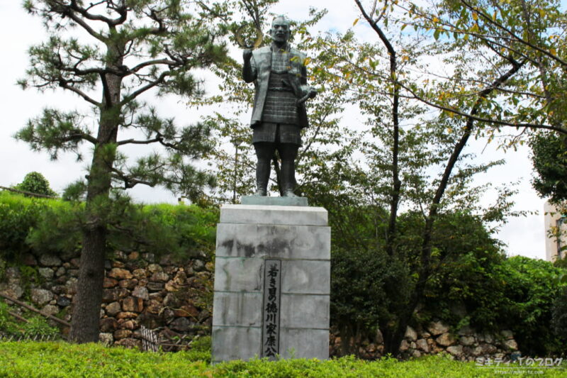 浜松城・若き日の徳川家康公像