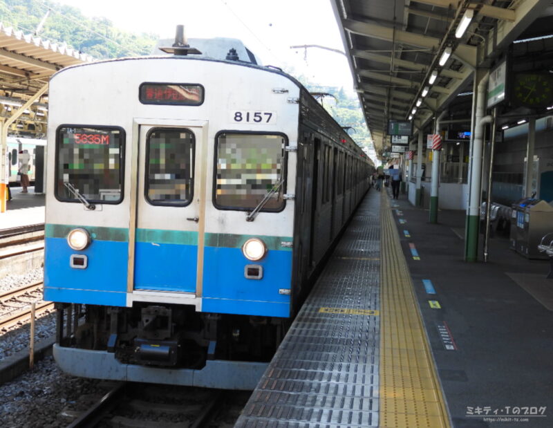 JR熱海駅にて。JR伊東線に乗車し、伊豆急行線直通・伊豆急下田へ向かいます