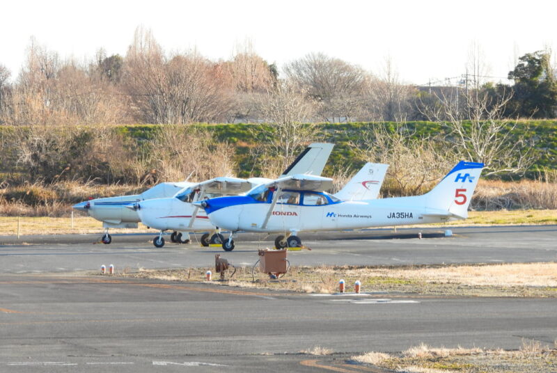 ホンダエアポート・小型飛行機